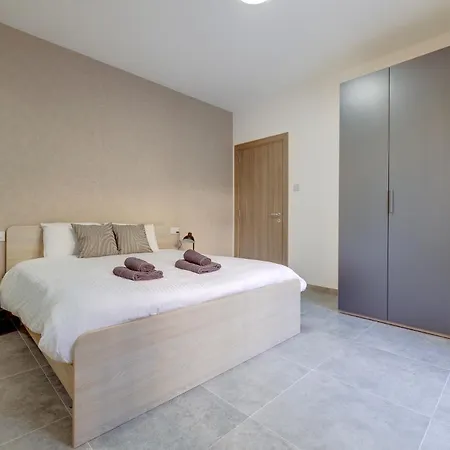 Spacious And Refined 3 Bedroom Duplex Karp1-1 San Ġwann